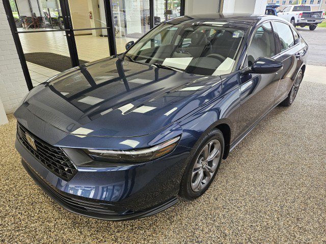 Used 2024 Honda Accord EX image 5