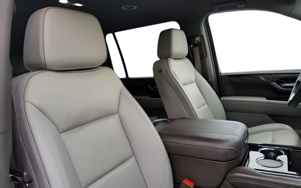 Used 2025 GMC Yukon XL Elevation AWD/4WD image 41