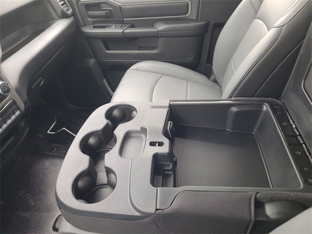 New 2024 RAM 4500 Tradesman image 19