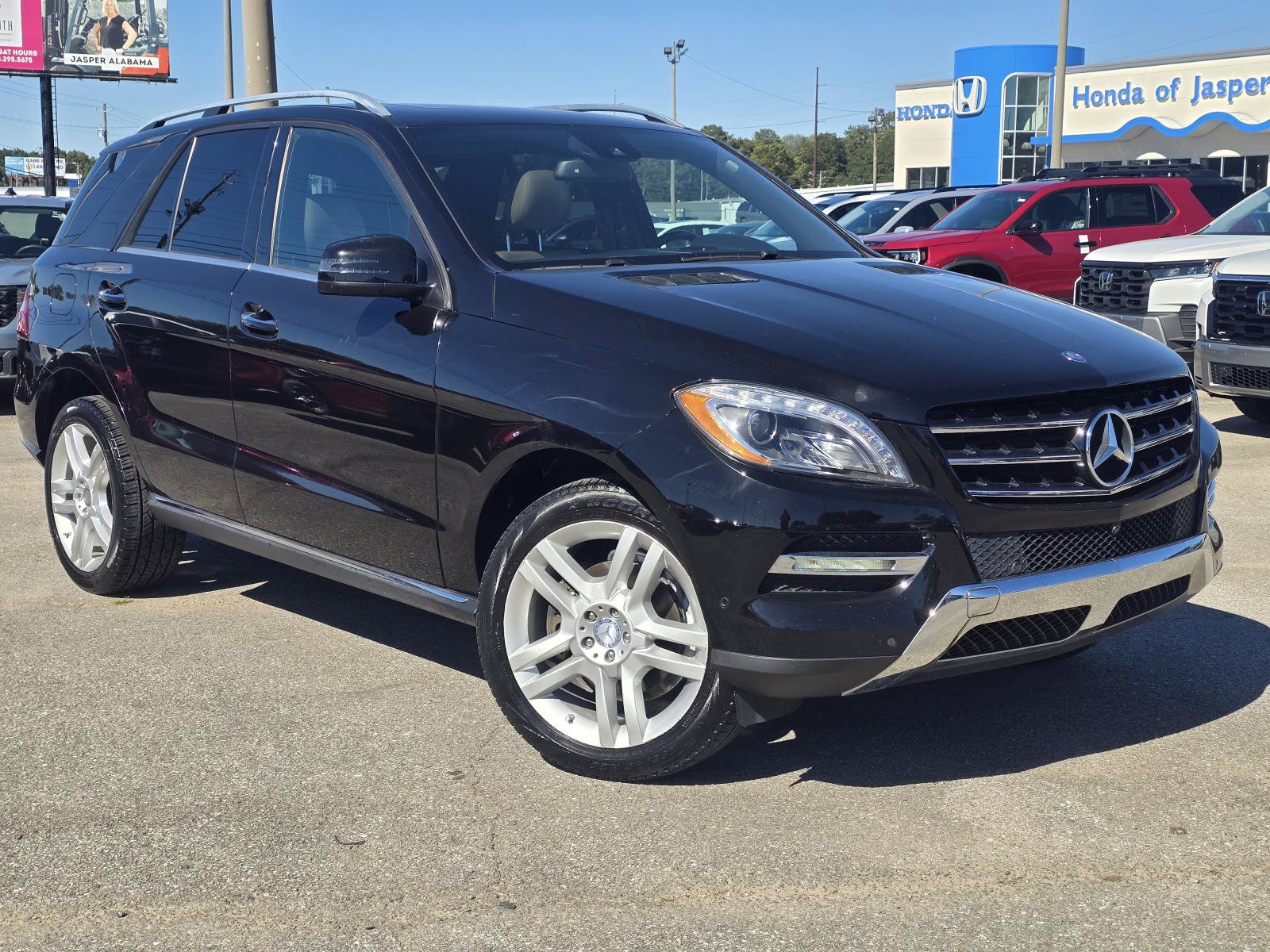 Used 2015 Mercedes-Benz ML 350 4MATIC image 2