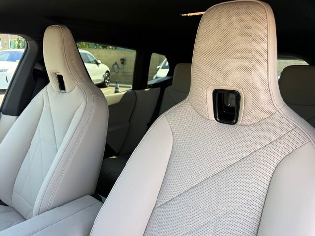 Used 2026 BMW iX xDrive45 w/ Premium Package image 21