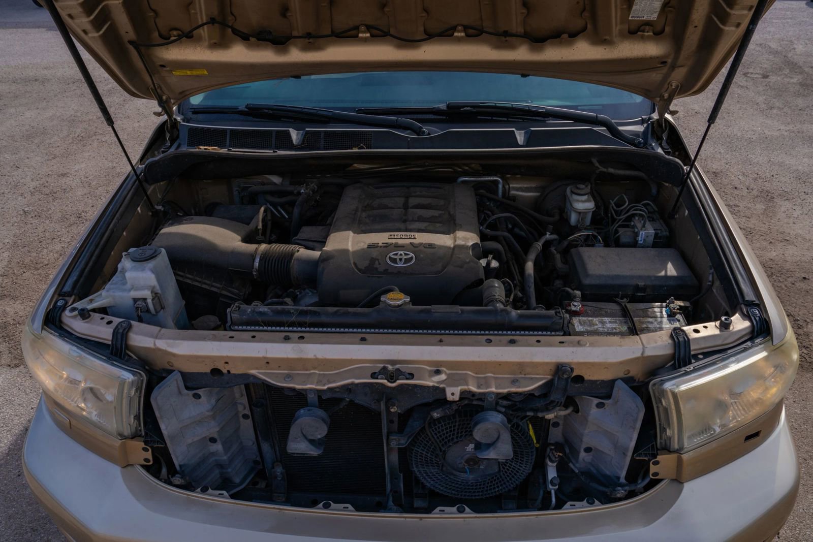 Used 2014 Toyota Sequoia SR5 RWD image 15