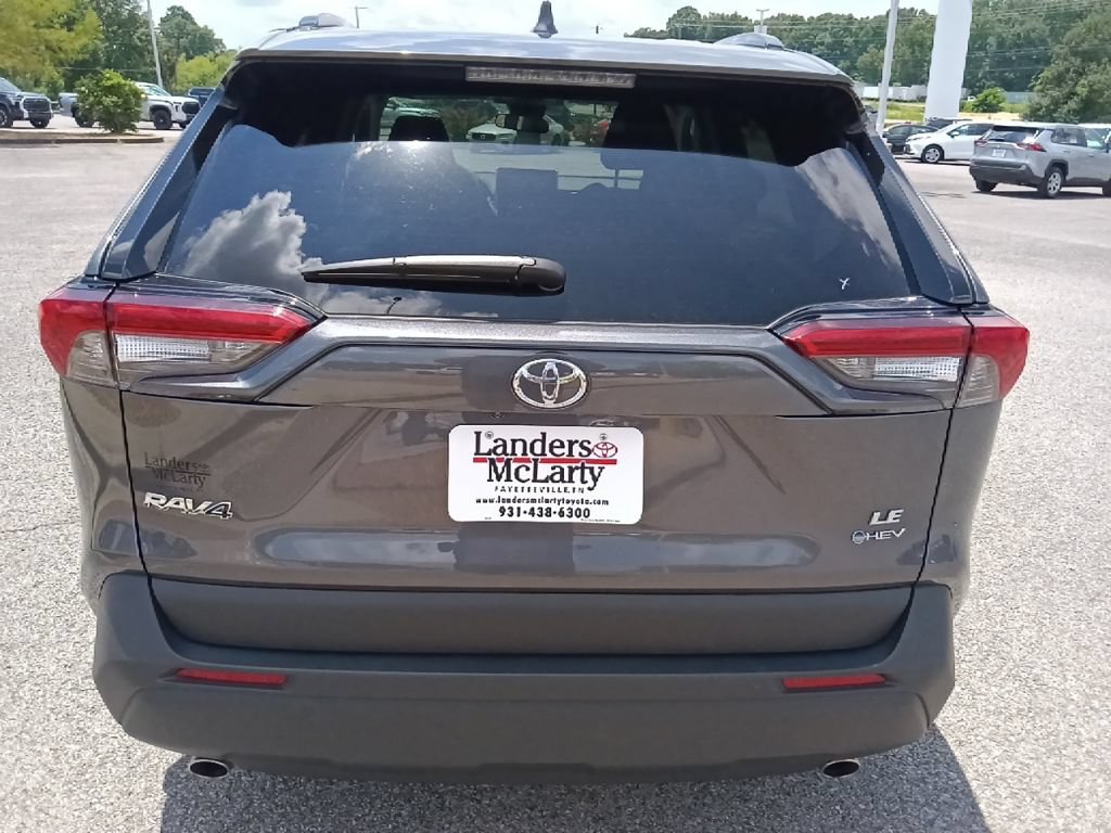 Used 2025 Toyota RAV4 LE AWD/4WD image 4