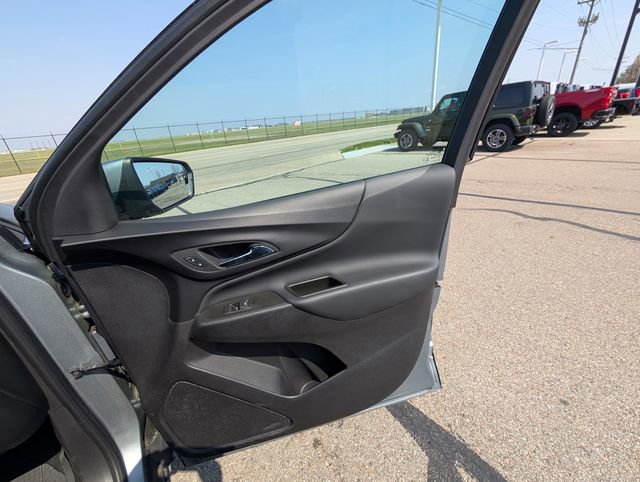 Used 2024 Chevrolet Equinox LT w/ LPO, Floor Liner Package image 5