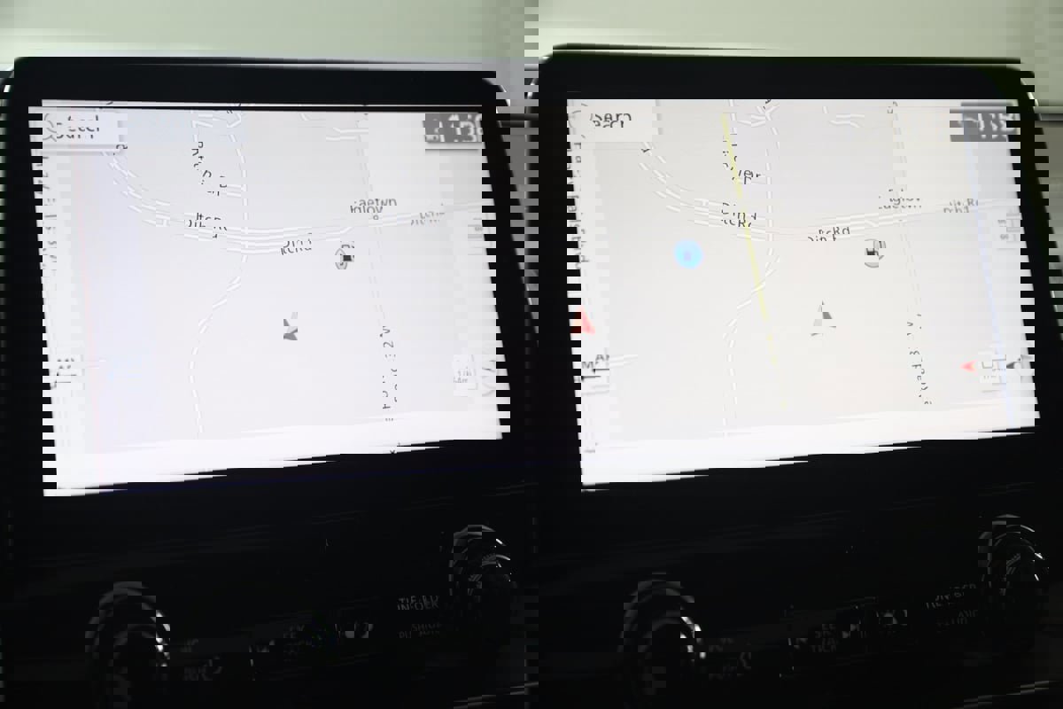 Used 2024 Nissan Armada Platinum w/ Captain's Chairs Package image 9