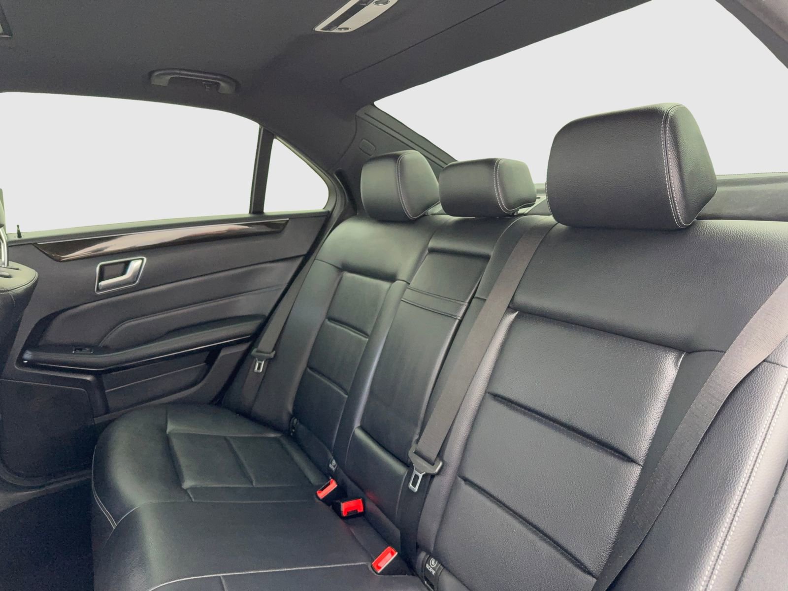 Used 2014 Mercedes-Benz E 350 Sedan image 34