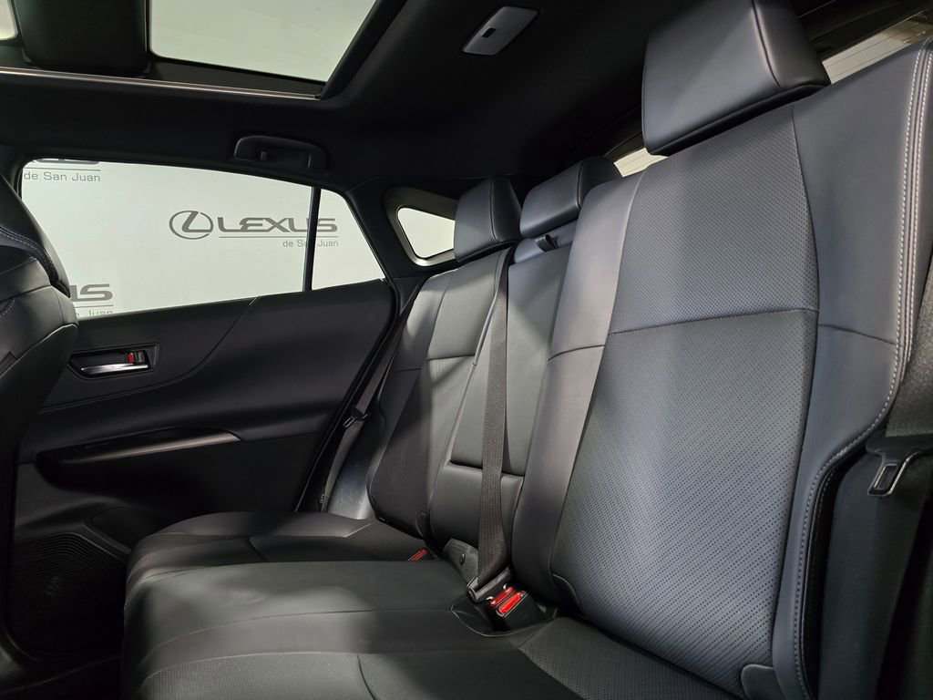 Used 2023 Toyota Venza Limited image 27