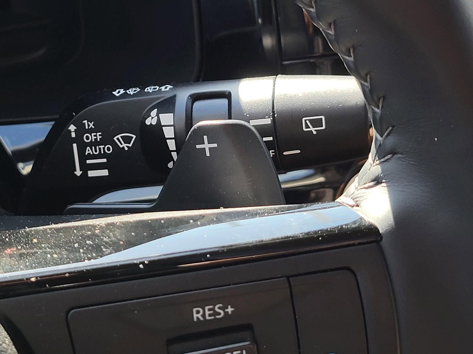 Used 2024 Nissan Pathfinder Platinum w/ Cargo Package image 36