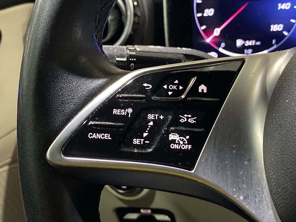 Used 2022 Mercedes-Benz C 300 Sedan image 11