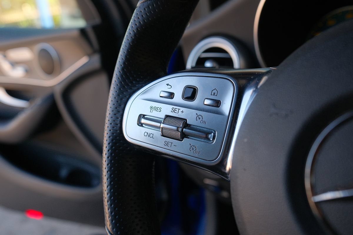 Used 2022 Mercedes-Benz GLC 300 image 16