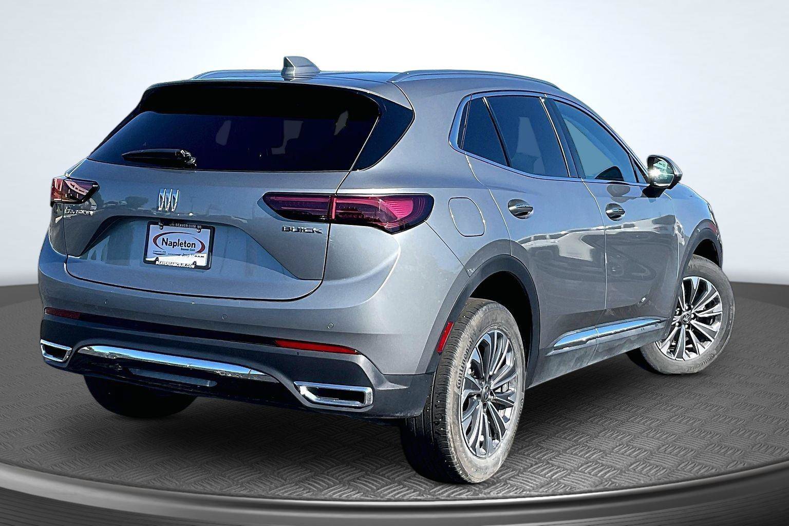 Used 2024 Buick Envision Preferred AWD/4WD image 2