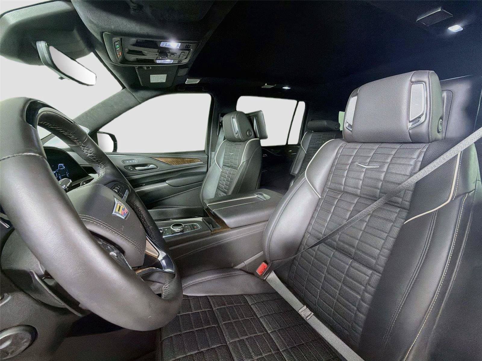 Certified 2024 Cadillac Escalade ESV Sport Platinum w/ LPO, ONYX Package AWD/4WD image 21