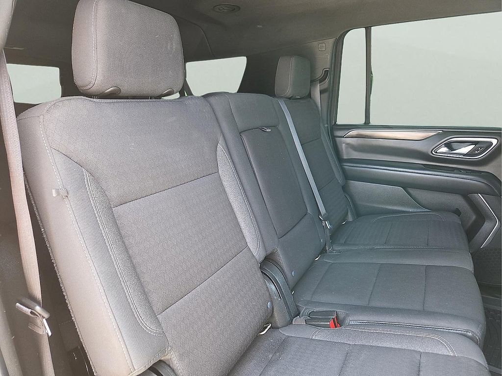 Used 2021 Chevrolet Suburban LS w/ Driver Alert Package RWD image 9