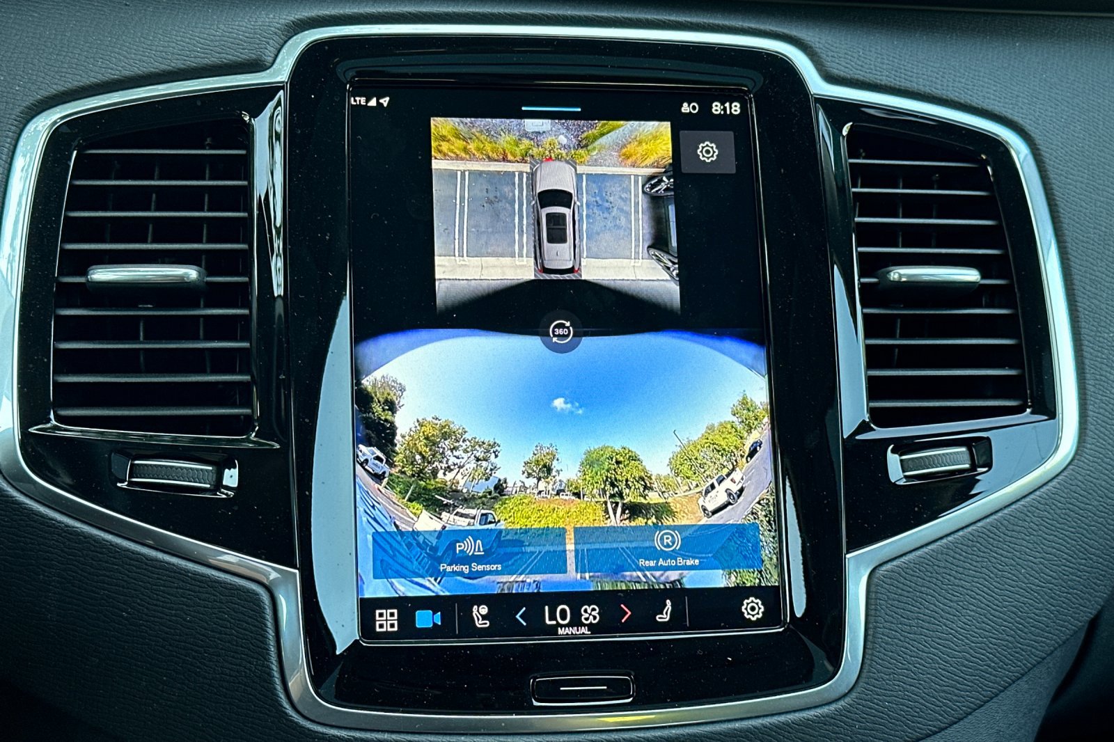 New 2025 Volvo XC90 B6 Plus w/ Protection Package Premier image 24