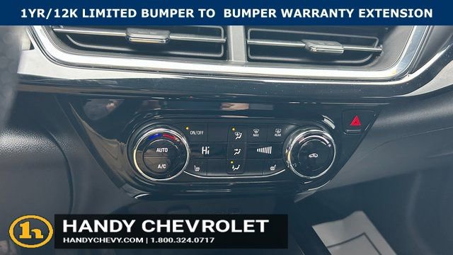 Certified 2025 Chevrolet Trax RS FWD image 24