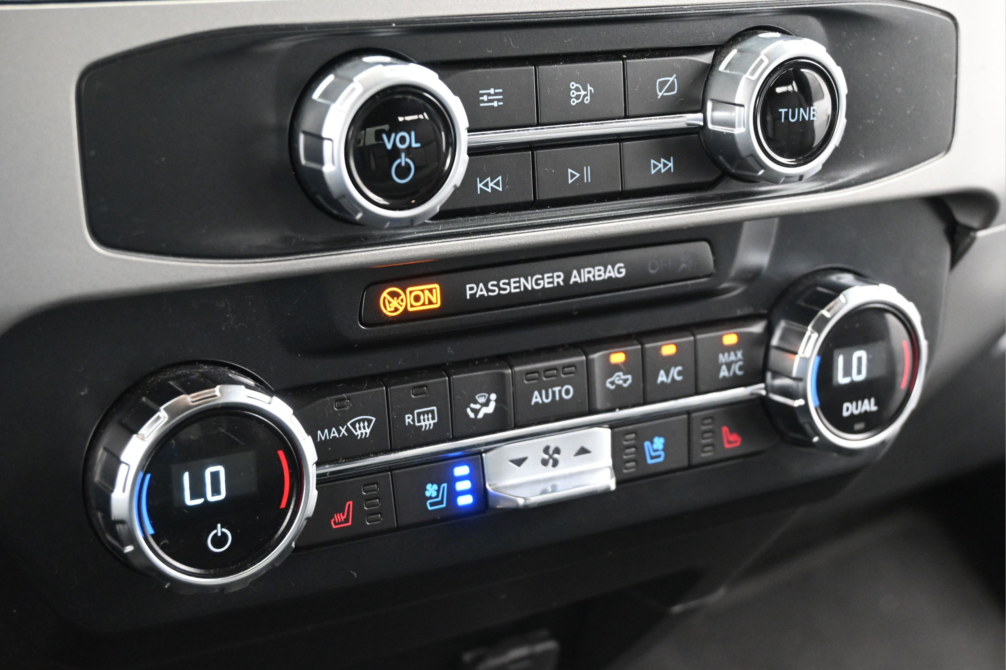 Used 2022 Ford F250 Lariat w/ Lariat Ultimate Package AWD/4WD image 19