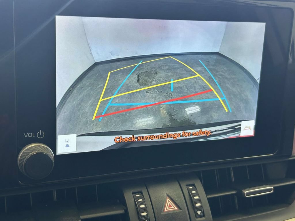 Used 2024 Toyota RAV4 XLE Premium FWD image 25