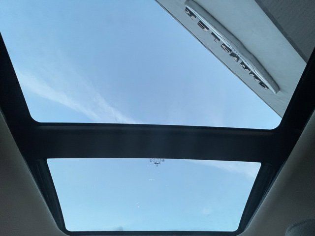 Used 2019 Lincoln MKC Reserve image 23