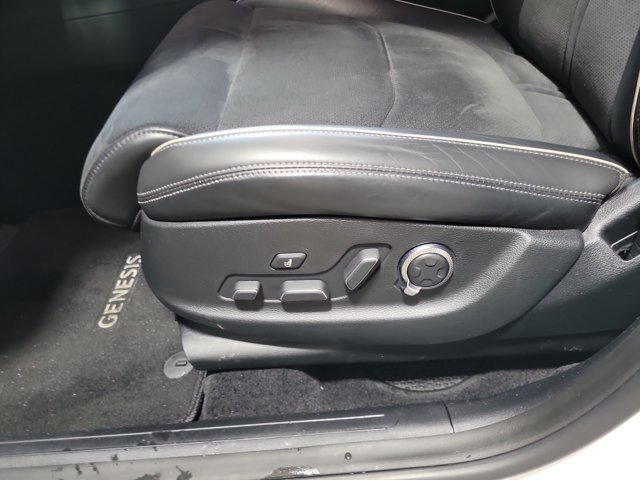 Certified 2022 Genesis GV70 3.5T Sport w/ Sport Prestige Package AWD/4WD image 16