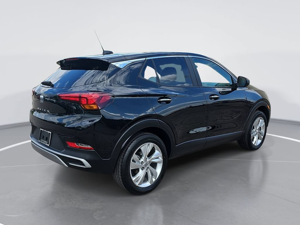 Used 2024 Buick Encore GX Preferred w/ Comfort Package AWD/4WD image 3