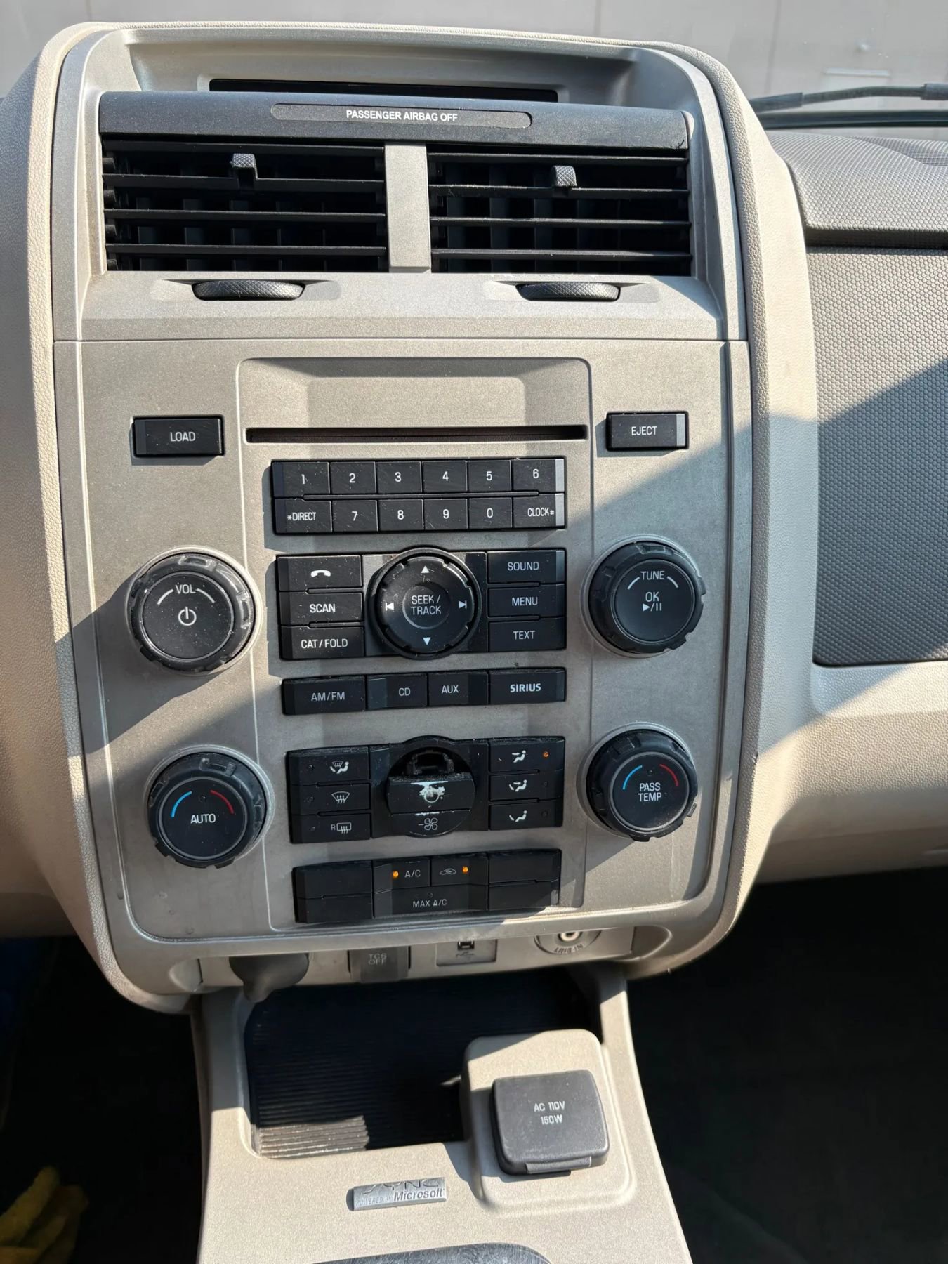 Used 2011 Ford Escape 4WD Hybrid image 24