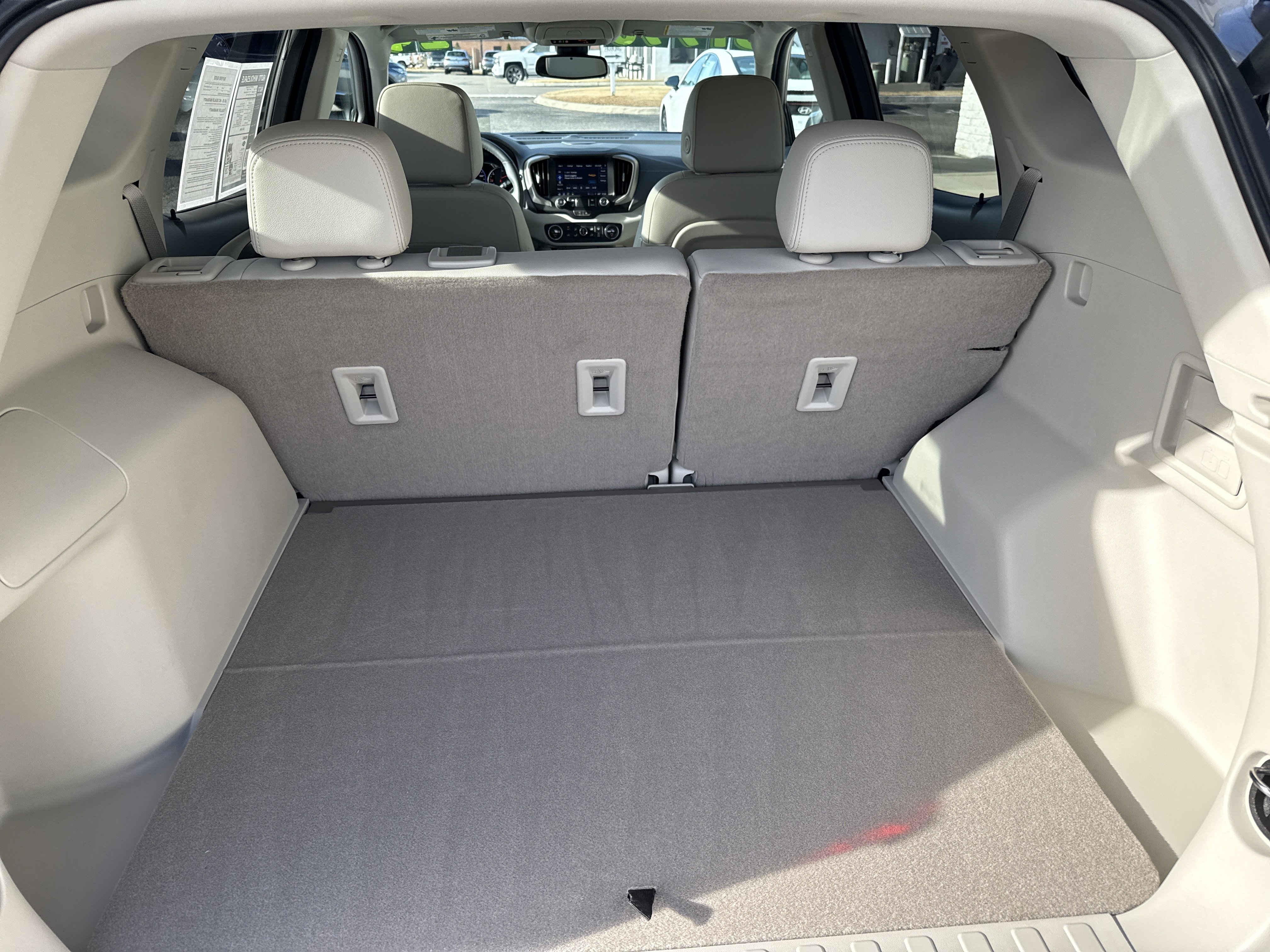 Used 2024 GMC Terrain Denali w/ Denali Premium Package image 5