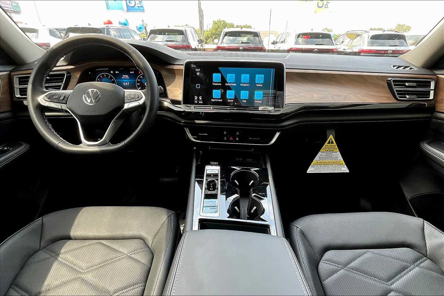 New 2026 Volkswagen Atlas SE image 5