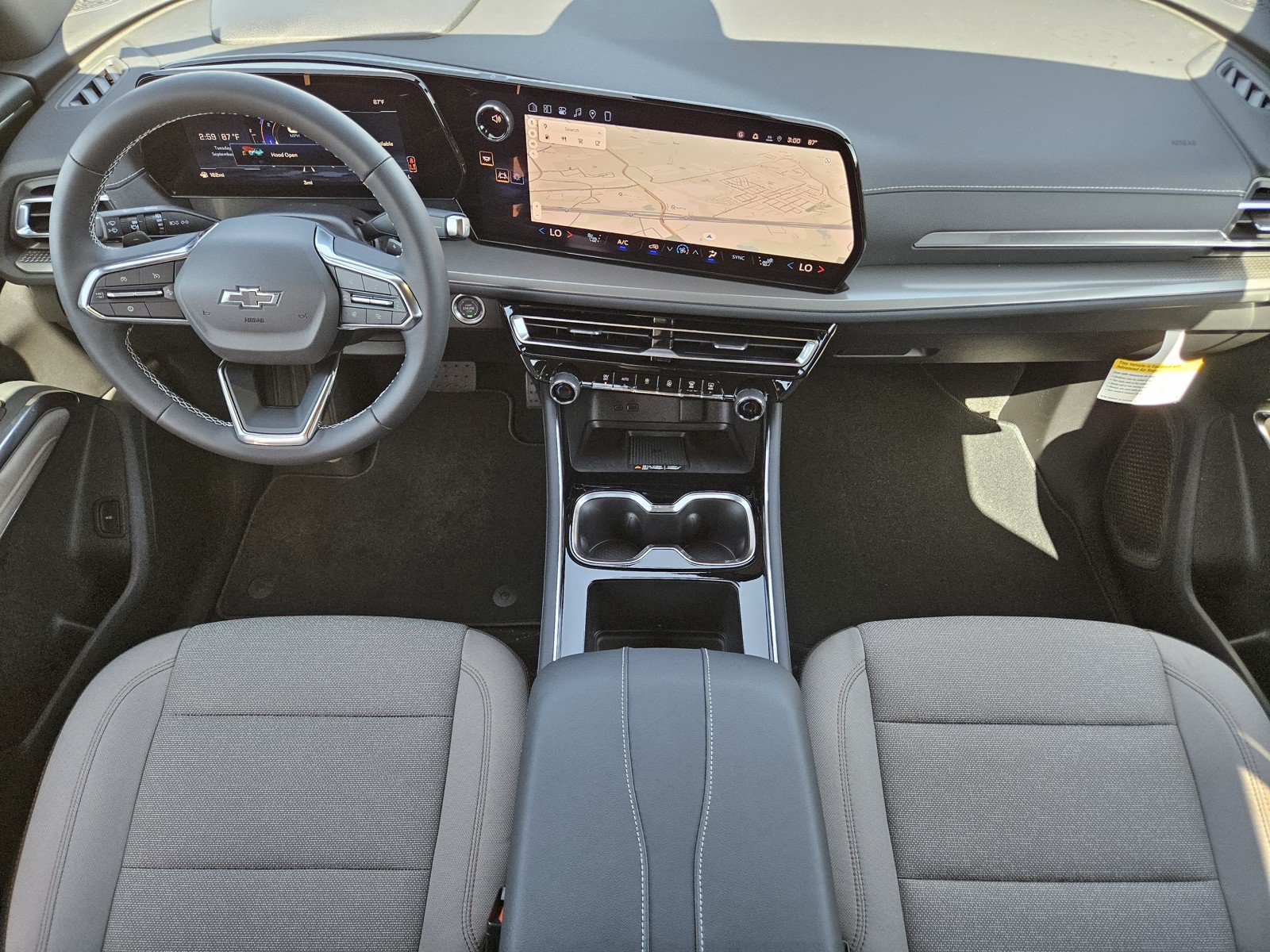 New 2027 Chevrolet Traverse LT w/ Midnight/Sport Edition FWD image 18
