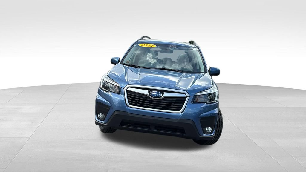Used 2021 Subaru Forester Premium image 2