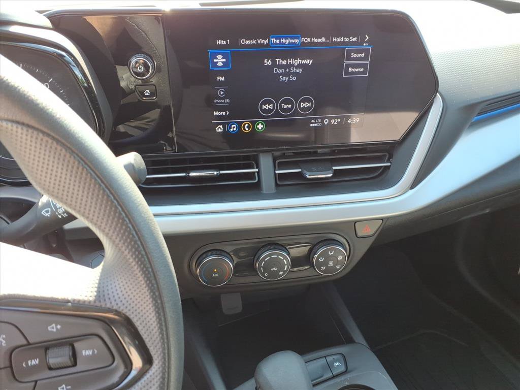 Used 2026 Chevrolet Trax LS w/ Driver Confidence Package FWD image 27