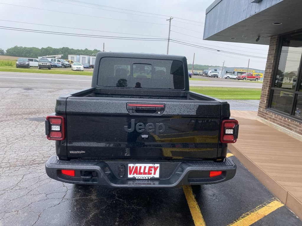 New 2025 Jeep Gladiator Sport AWD/4WD image 8