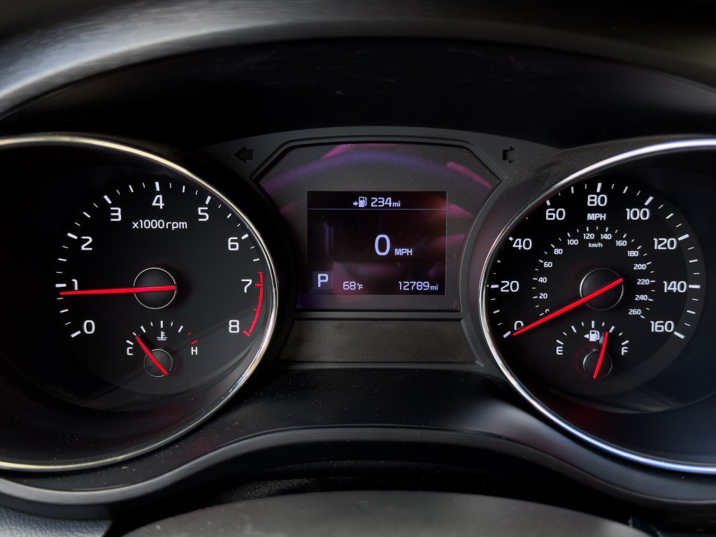 Used 2019 Kia Sedona LX FWD image 29