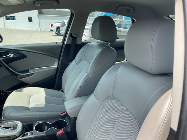 Used 2017 Buick Verano Sport Touring w/ Driver Confidence Package FWD image 13