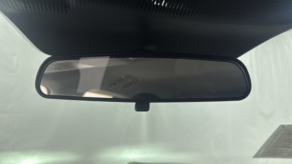 Used 2025 Ford Explorer Active image 23