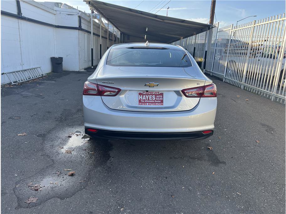 Used 2022 Chevrolet Malibu LT FWD image 5
