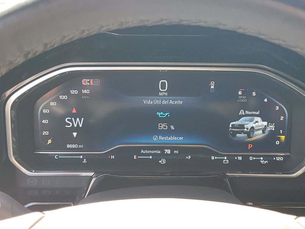 Used 2025 Chevrolet Silverado 1500 LT Trail Boss w/ LT Trail Boss Premium Package image 33