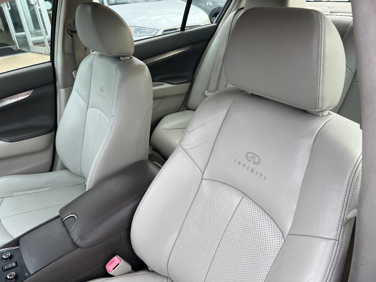 Used 2011 INFINITI G37 x Sedan AWD/4WD image 17