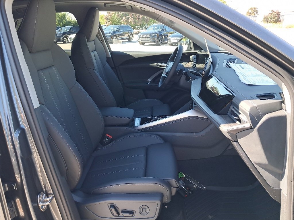 New 2025 Audi Q5 Premium Plus image 15