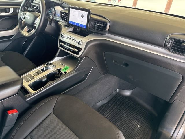 Used 2023 Ford Explorer XLT RWD image 12