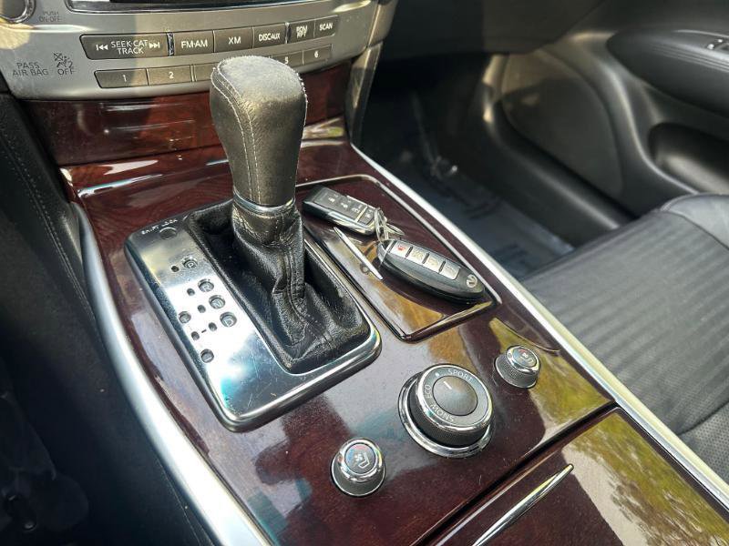 Used 2011 INFINITI M37 w/ Sport Pkg RWD image 31