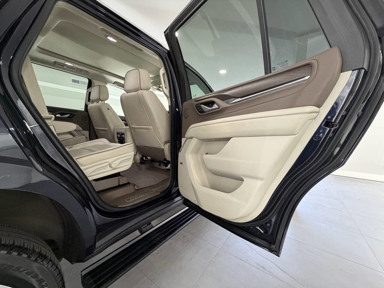 Used 2022 GMC Yukon Denali image 17