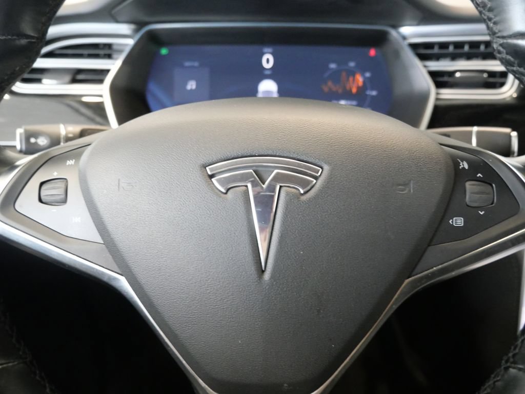 Used 2016 Tesla Model X 75D AWD/4WD image 17