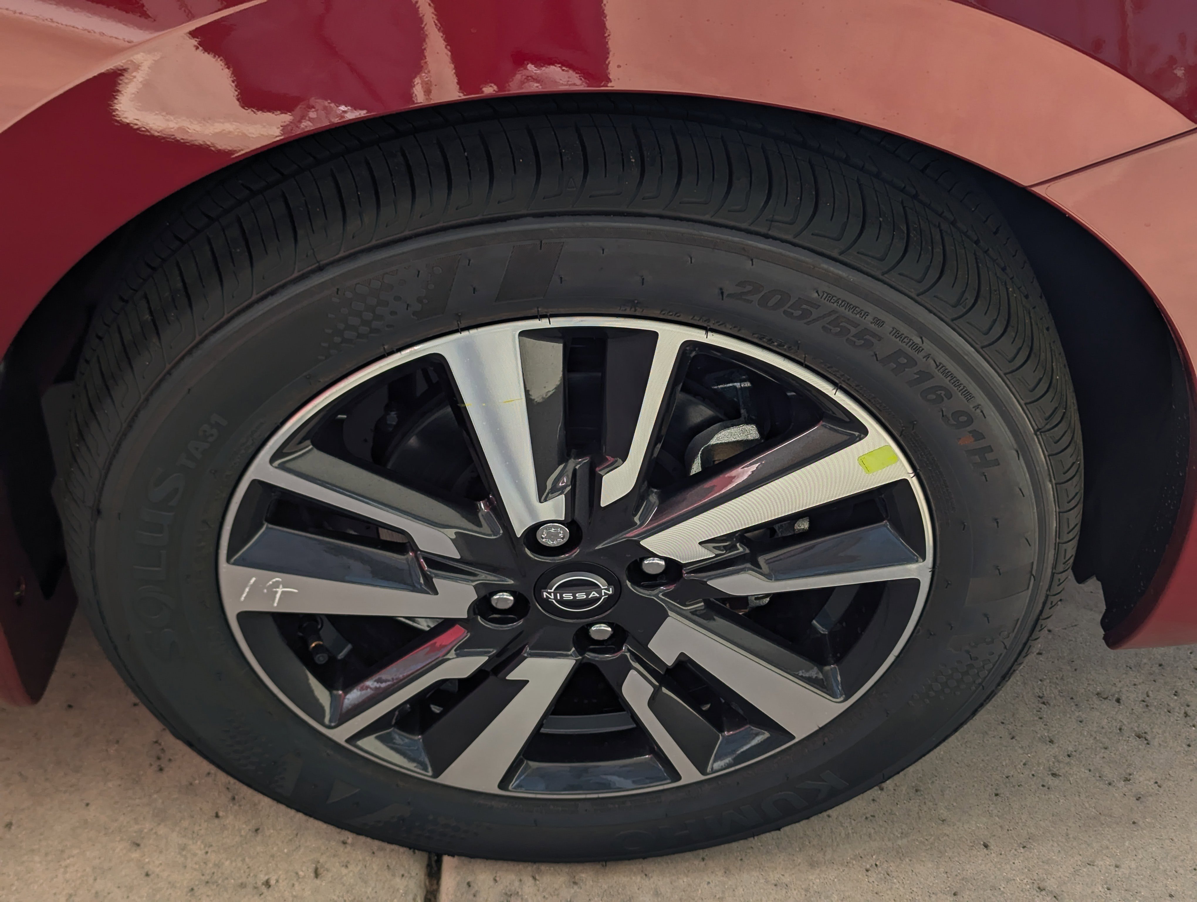 New 2025 Nissan Versa SV image 7