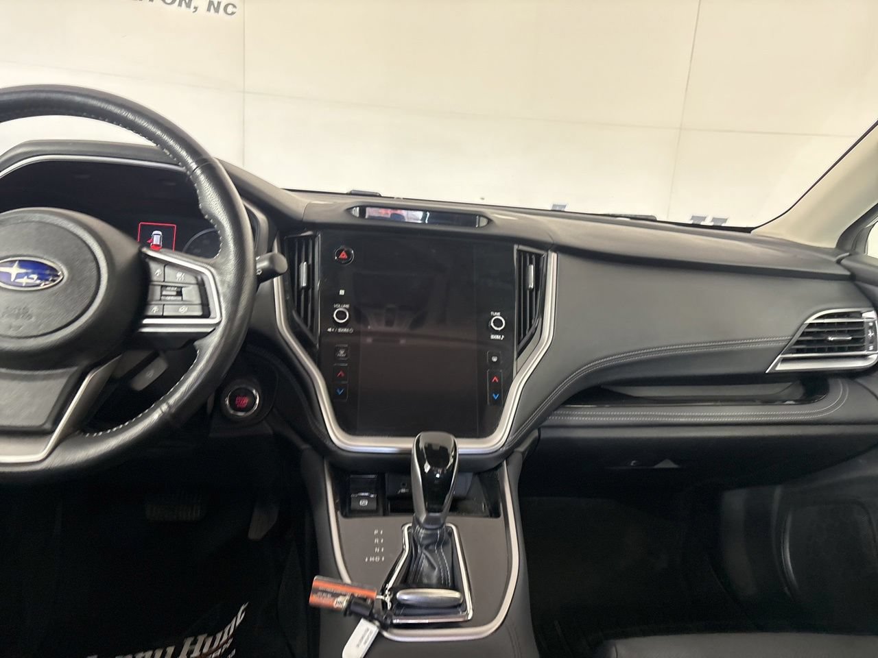 Used 2024 Subaru Outback Limited AWD/4WD image 28