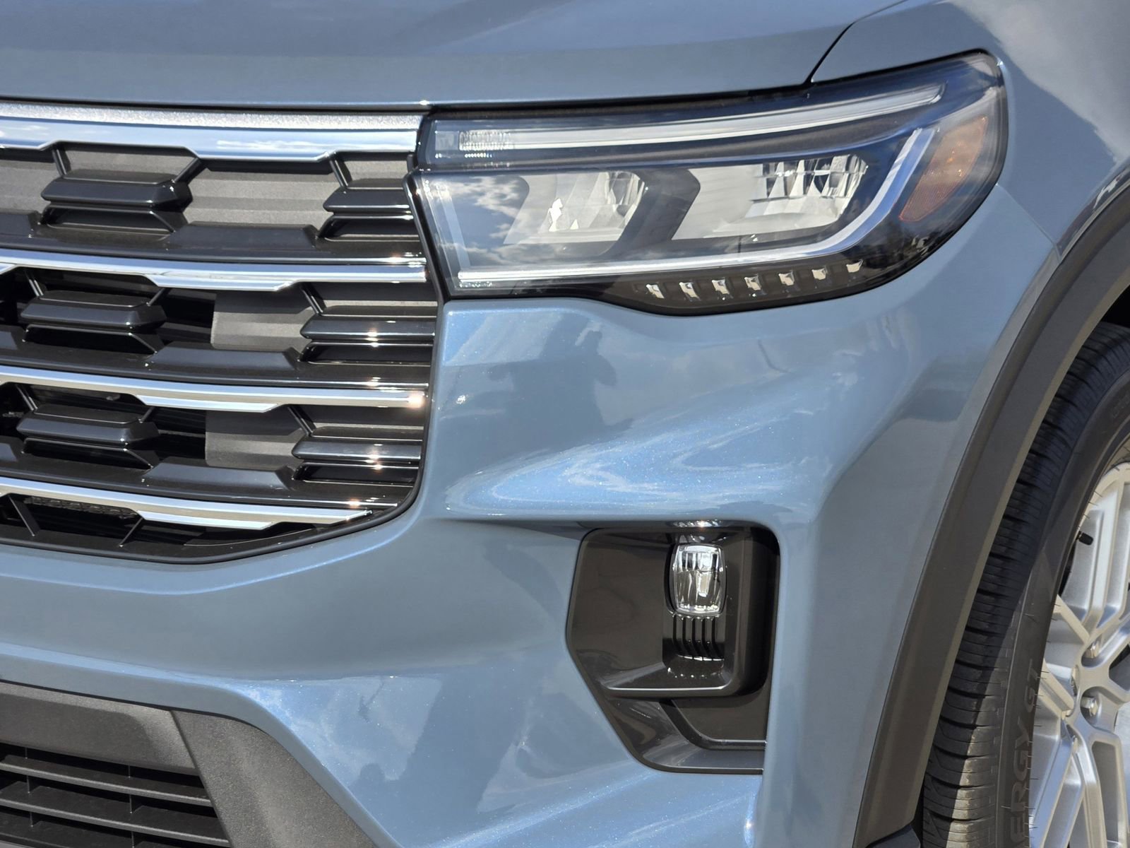 New 2026 Ford Explorer Active w/ Active Comfort Package image 10