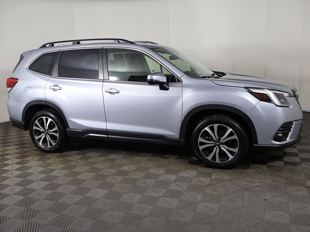 Used 2022 Subaru Forester Limited AWD/4WD image 19