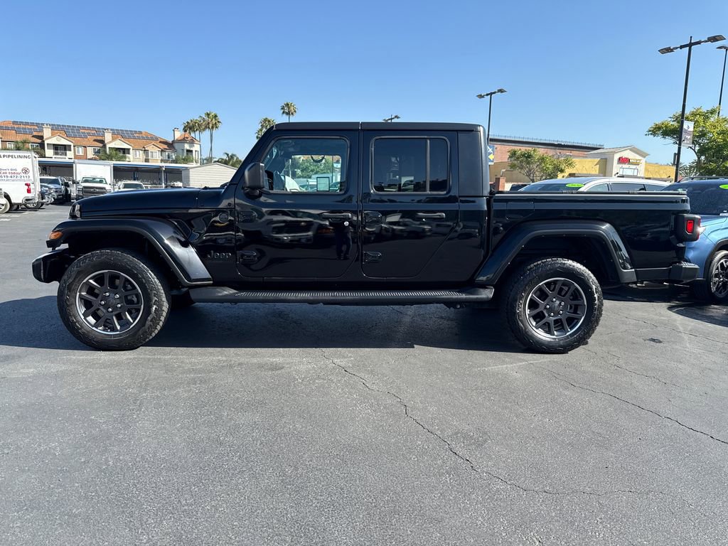 Used 2022 Jeep Gladiator Sport image 8
