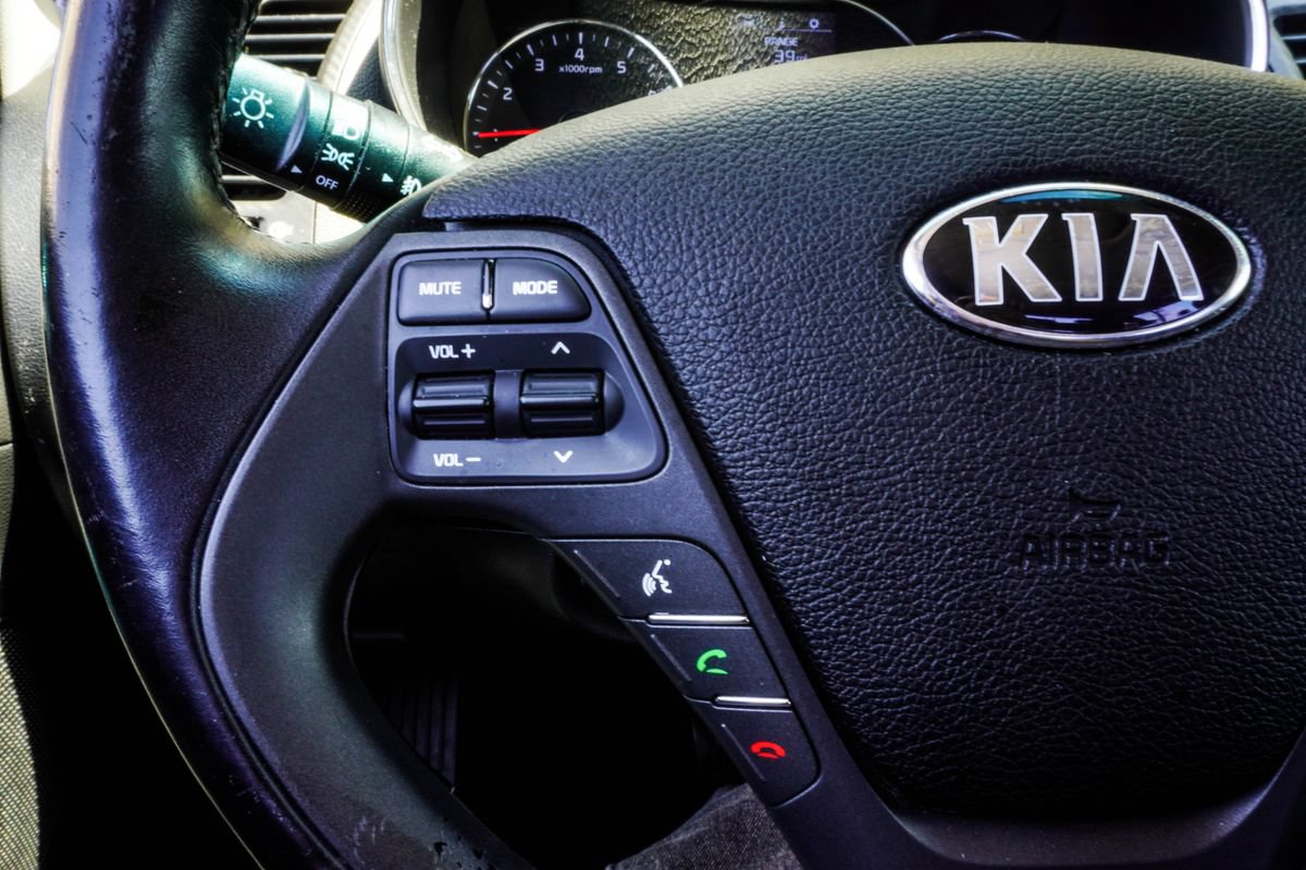 Used 2016 Kia Forte EX w/ EX Premium Technology Package FWD image 32