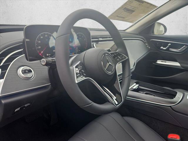 New 2026 Mercedes-Benz E 350 Sedan video 3