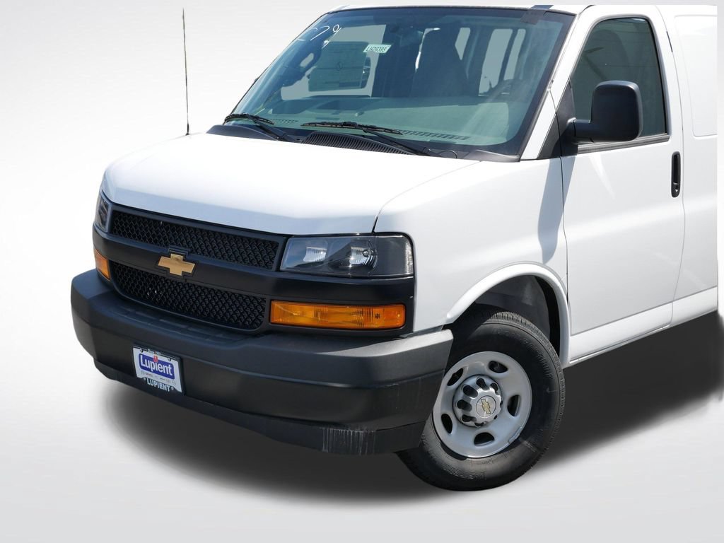 New 2026 Chevrolet Express 2500 w/ Driver Convenience Package RWD image 28
